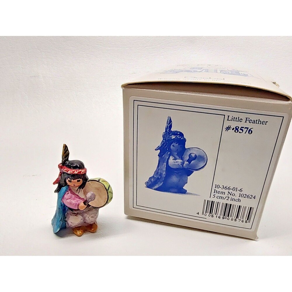Goebel De Grazia Little Feather Village Miniature #8576 Figurine Box 2" Tall